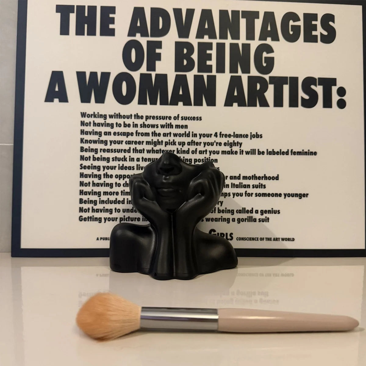 Human Face Makeup Brush Holder