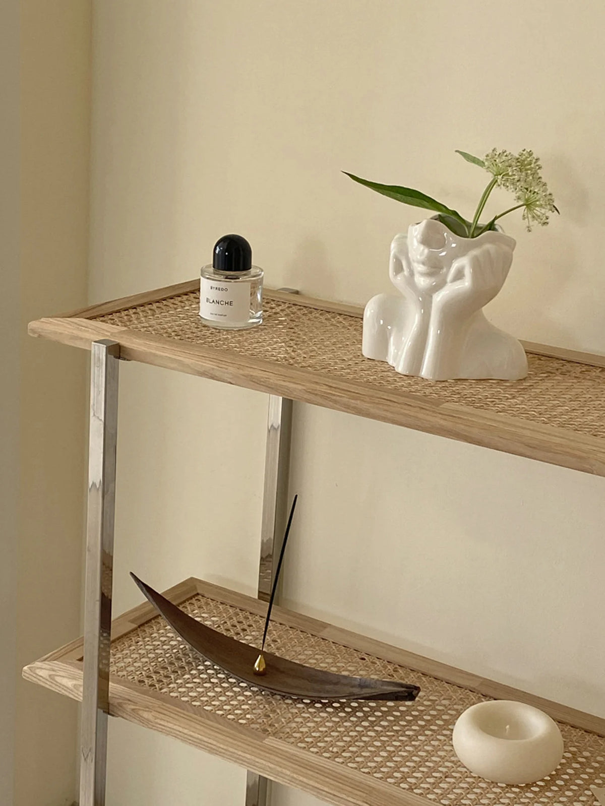 Human Face Makeup Brush Holder
