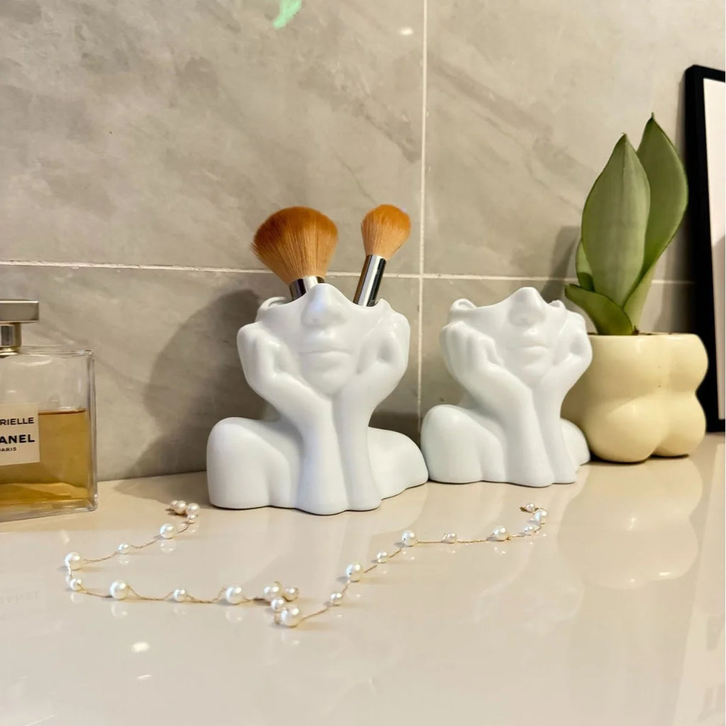 Human Face Makeup Brush Holder